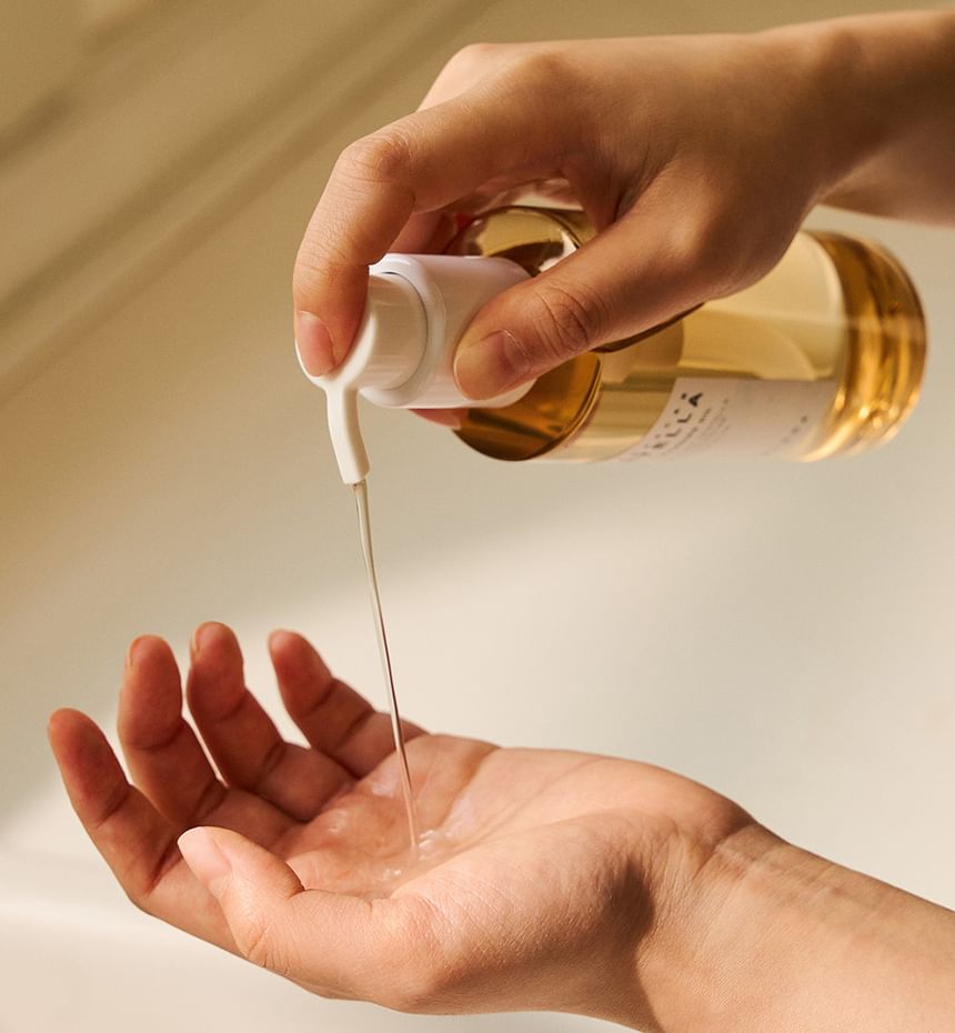 SKIN1004  Madagascar Centella Light Cleansing Oil